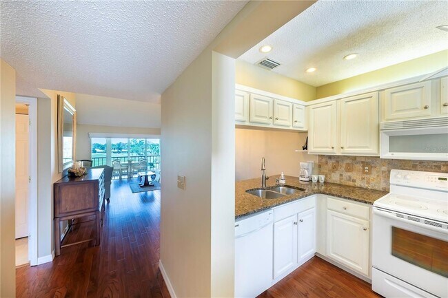 Photo - 437 Cerromar Ln Unit 525