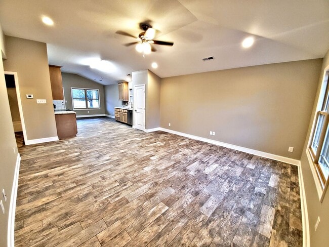 Photo - HOUSE FOR RENT - HARTSELLE