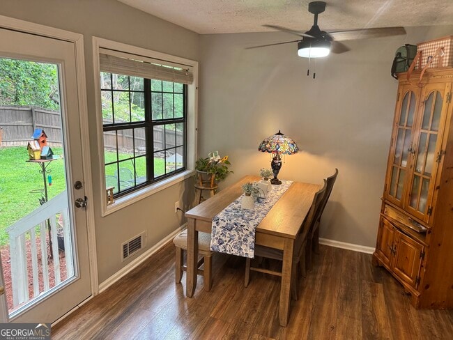 Photo - 4330 Falcon Crest Dr