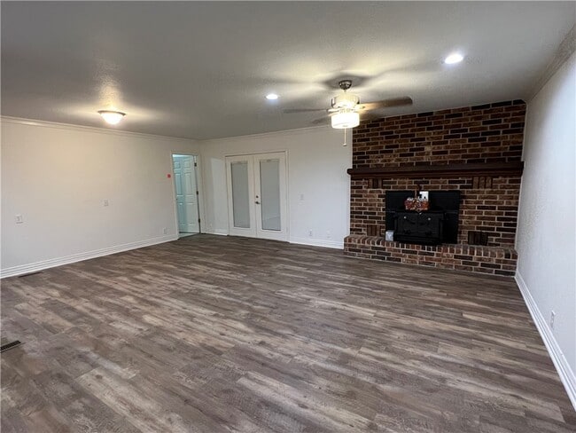 Photo - 1607 Mayflower Rd