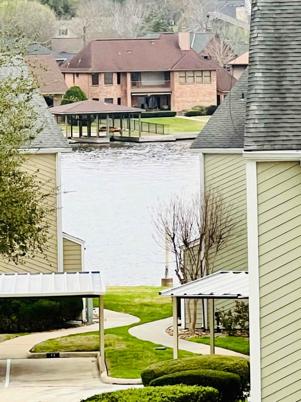 Photo - 124 April Point Dr S Unit 124