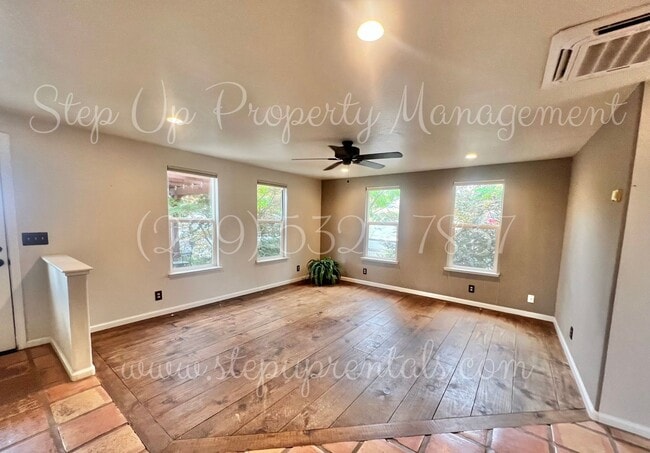 Photo - 816 Oneida St