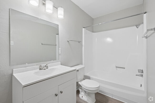 Studio - 366SF - Bathroom - Rock Creek