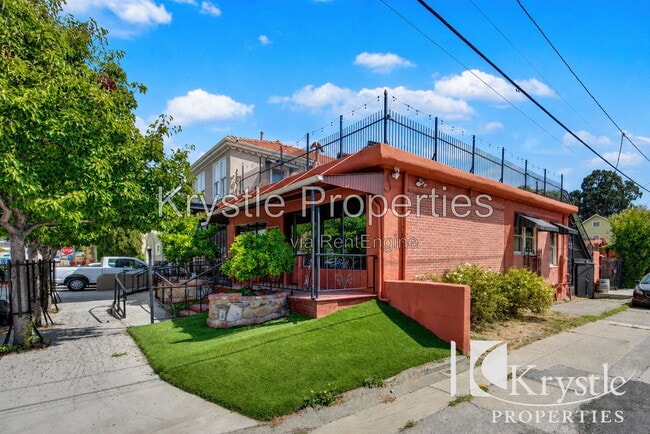 318 Napa St Unit B