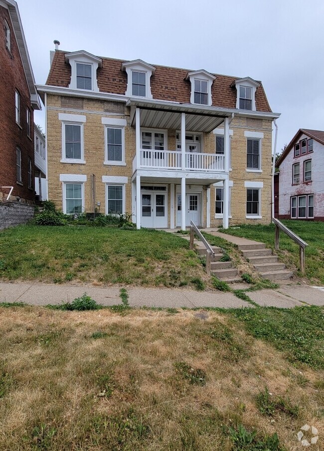 Building Photo - 757 W 3rd St Unit A Rental