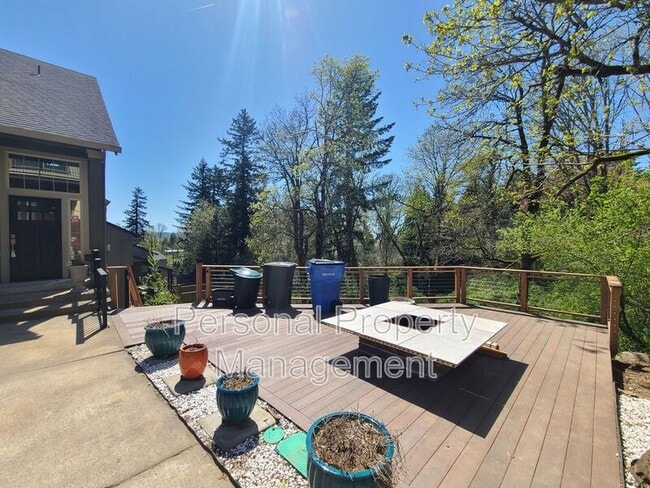 Photo - 2085 34th St