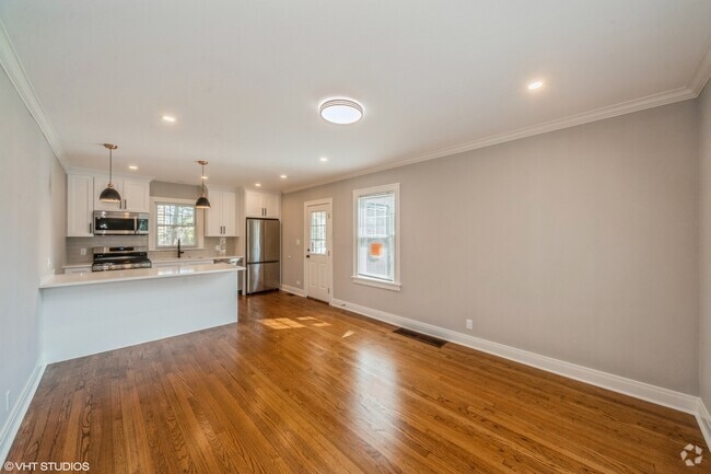 Building Photo - 104 Michigan Ave Rental