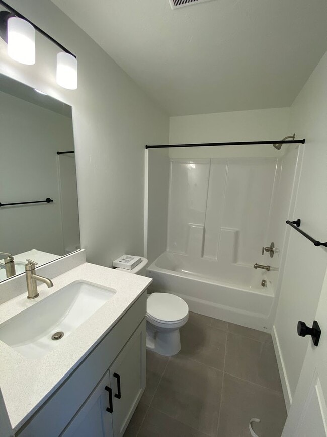 Photo - Beautiful Newer Rockwell Ranch Townhome (End Unit)