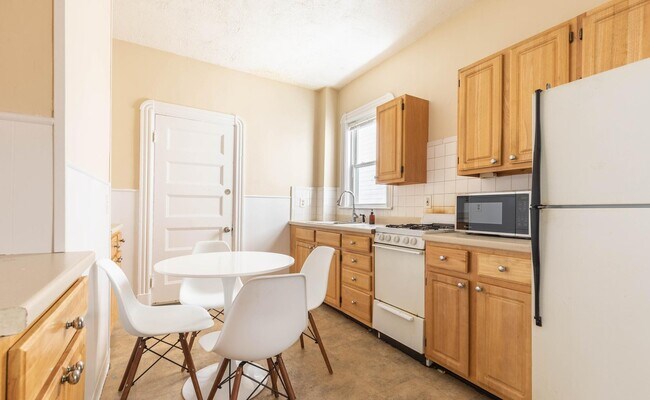 Photo - 789 Columbia Rd