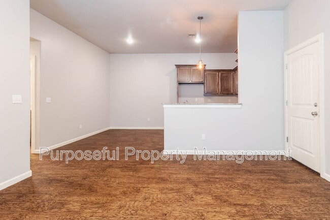 4329 Edinburg Way
