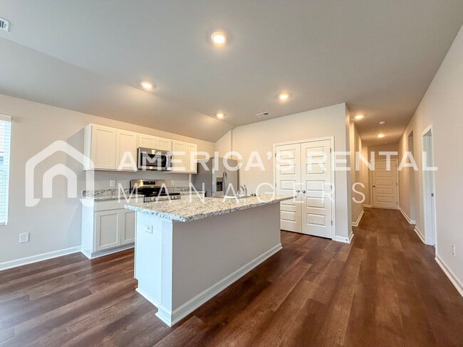 Photo - 176 Dogwood St