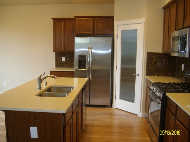 Photo - 4721 Hadley St