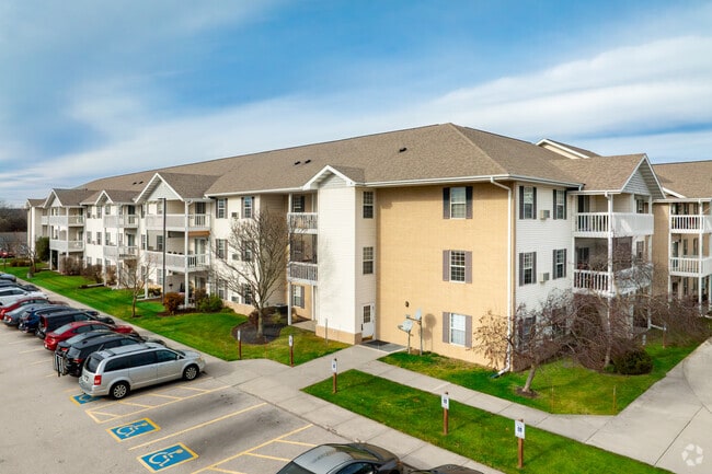 Building Photo - Rosewood Villas - Senior