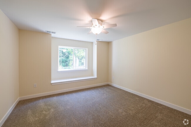 El Caravelle 2BR, 1BA - 1,325SF - Dormitorio principal