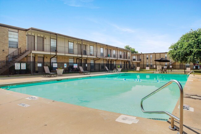 Bear Creek Apartments