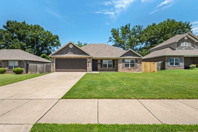 Charming 3 Bed, 2 Bath Home | Fenced Yard ... - Charming 3 Bed, 2 Bath Home | Fenced Yard ...