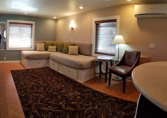 Photo - Twelfth Street Apartments