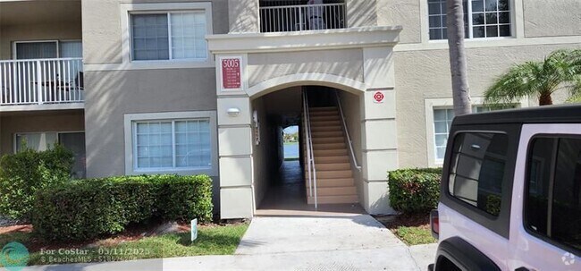 Building Photo - 5005 Wiles Rd Unit 106 Rental