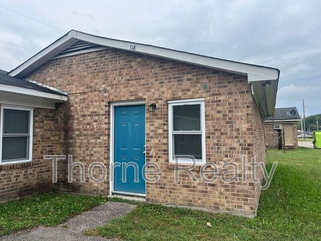Building Photo - 118 Nandina Ct