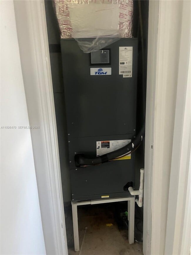 Photo - 3921 SW 59th Ave