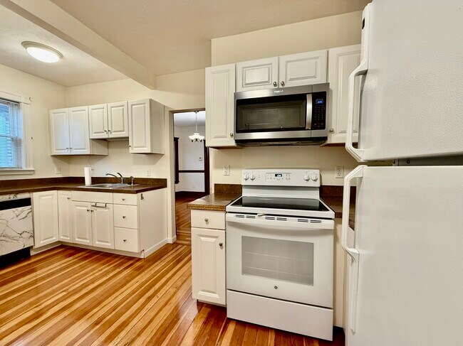 Photo - 29 Bromfield Rd Apartments