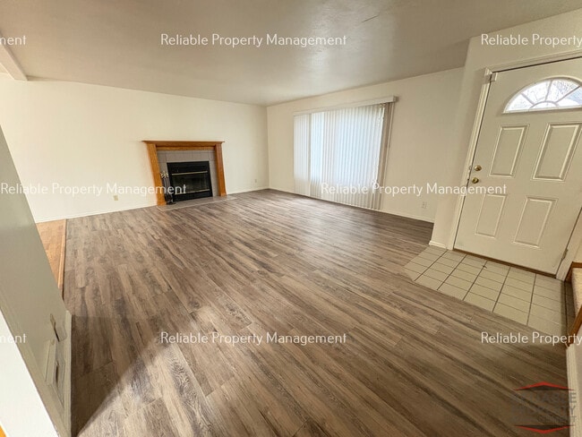 Photo - 1322 Walstrom Ln