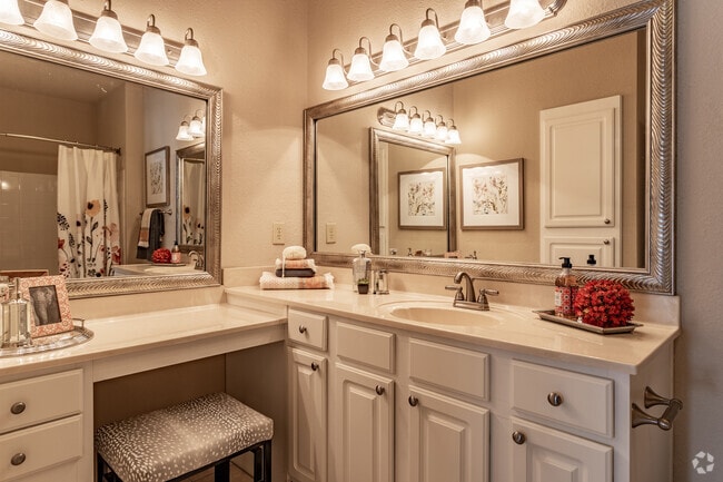 2BR, 2BA - B2