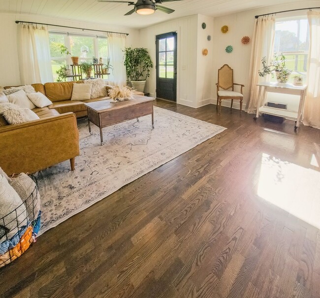 Photo - Knoxville 37920 - 3 bedroom 2 bath - call Ryan Fogarty 865-333-4840