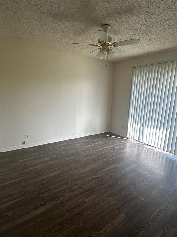 Photo - 900 Sahara Ave