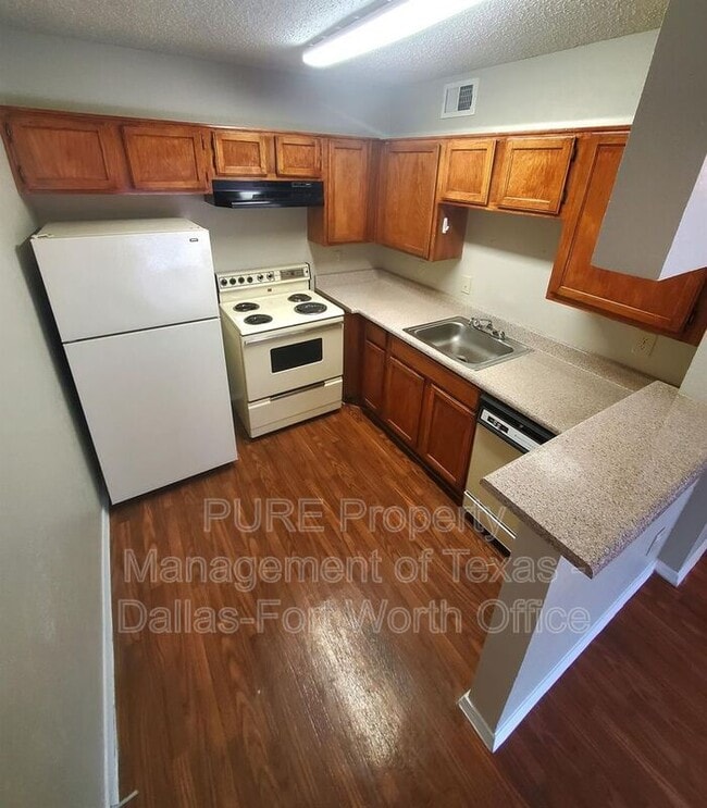 Photo - 18333 Roehampton Dr Unidad #923