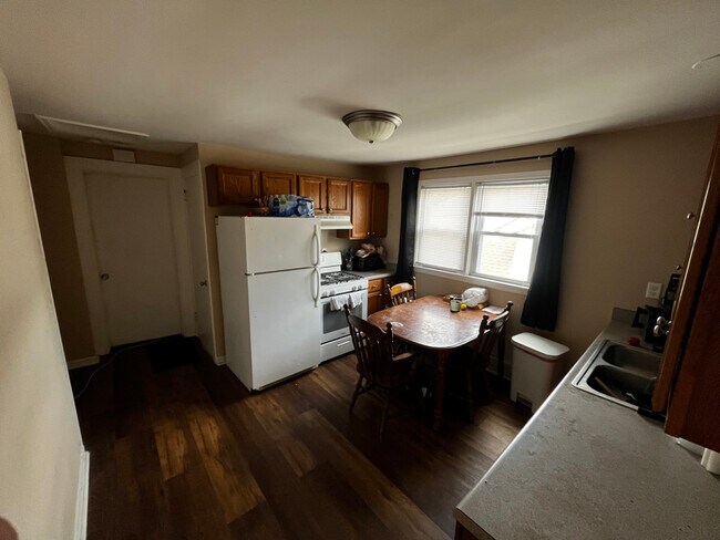 Photo - 1311 Monroe Ave Apartment