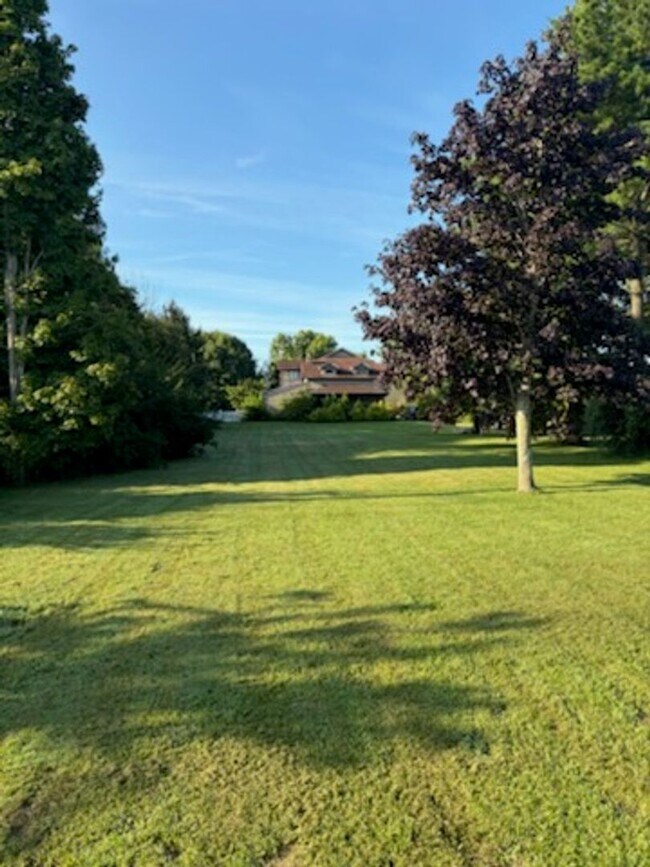 4163 Centerville Rd
