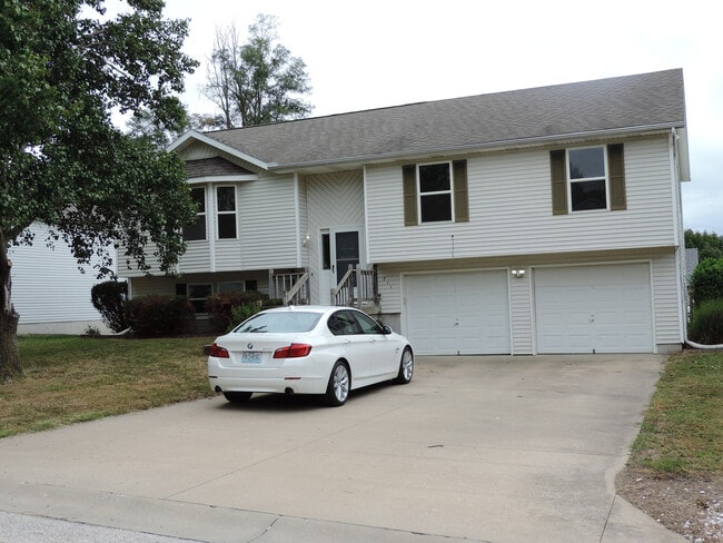 Photo - short term lease available