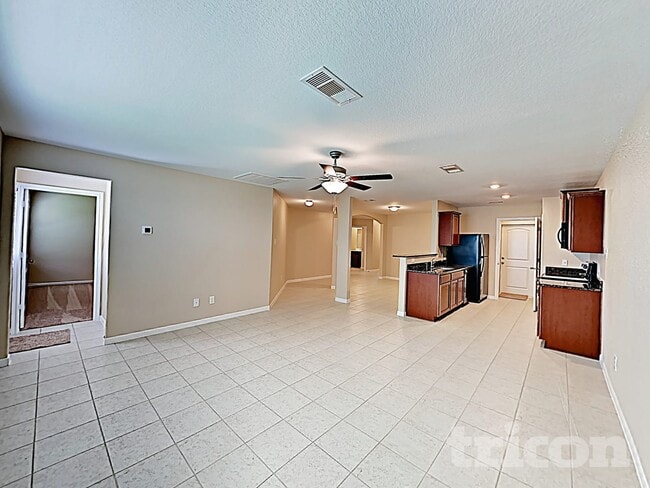 Photo - 725 Totem Trail Dr