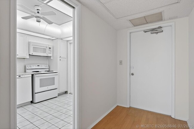 Photo - 2651 S Palm Aire Dr Unit 302