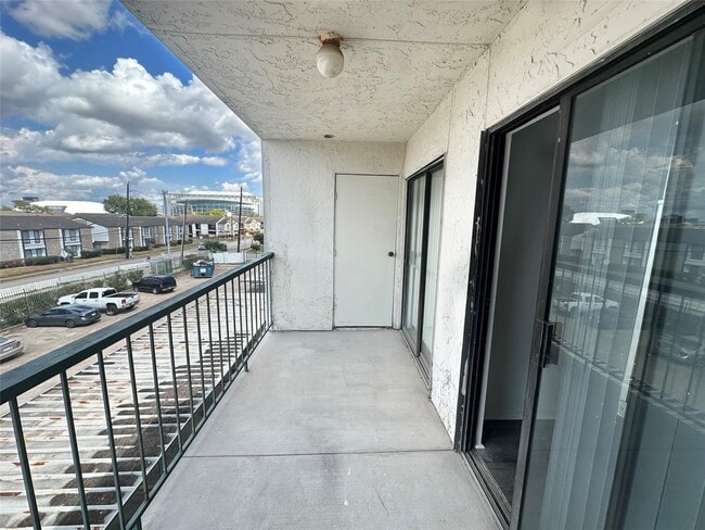 Photo - 2824 S Bartell Dr Unit 35