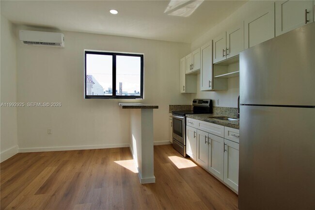 Photo - 337 SW 5th Ave Unidad 6