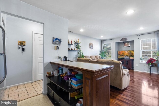 Photo - 1102 Diamond Dr