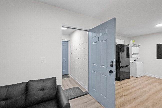 Photo - 613 S Champion Ave Unidad 613 S Champion Ave F