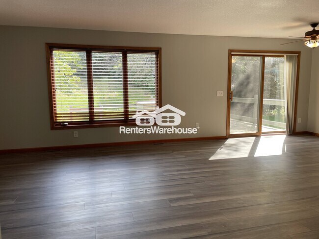 Photo - 146 Dunberry Pass