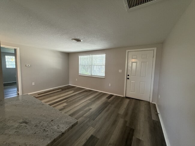 Photo - 615 Osceola Rd