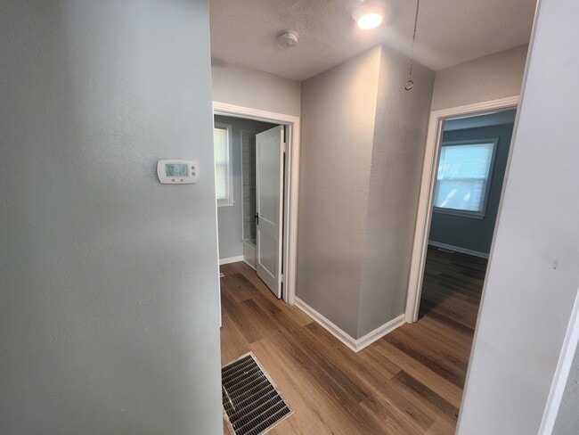 Photo - 2923 Denson Ave