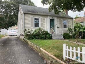 Building Photo - 121 Clark St