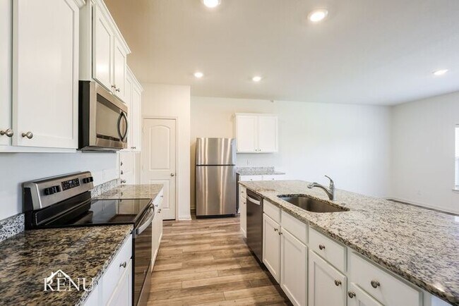 Photo - 2827 Praline Ferry