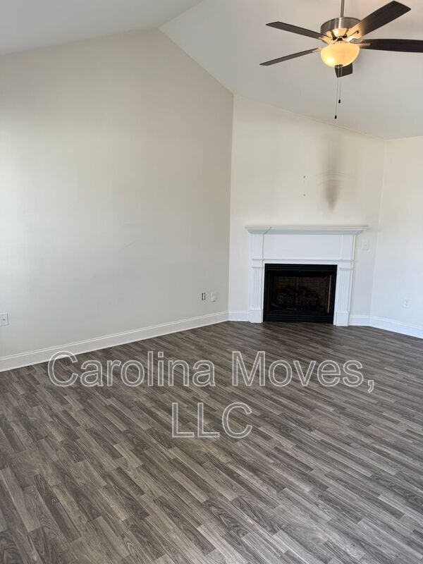 Photo - 1154 Wanley Way