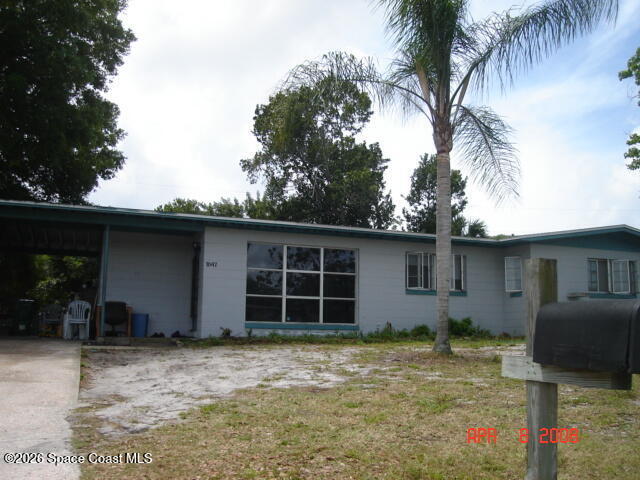 Building Photo - 1047 Japonica Ln