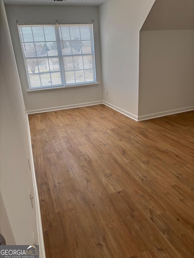 Photo - 432 Armor Dr