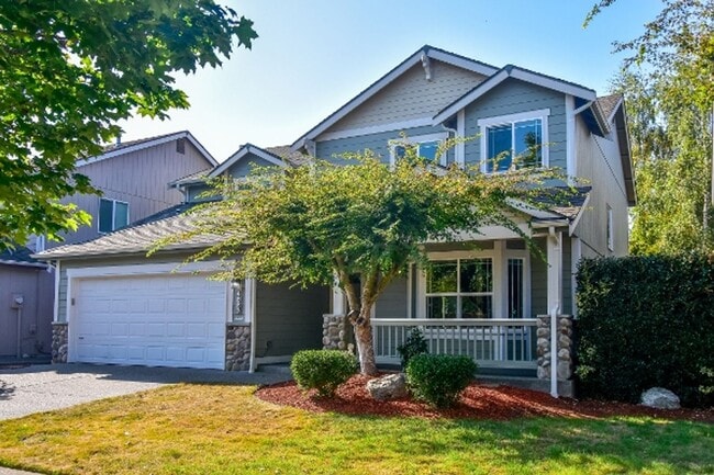 PENDING APPLICATION; Well Maintained 4 BD - PENDING APPLICATION; Well Maintained 4 BD House