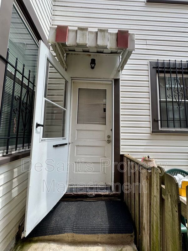 Photo - 1509 Hatteras St Unit Floor 1