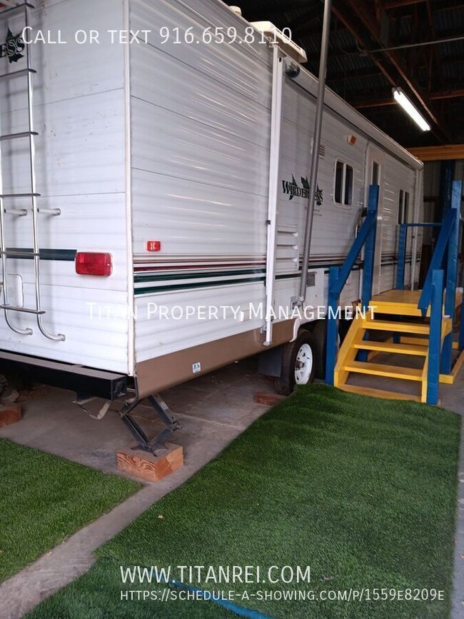 Loomis One Bedroom Trailer For Lease by Ti... - Loomis One Bedroom Trailer For Lease by Ti... Apartment Unit 3